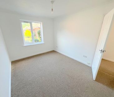 2 bedroom ground floor flat to rent - Photo 6