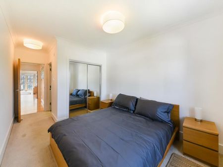 Apartment to rent in Dunbar Wharf E14 - Photo 3