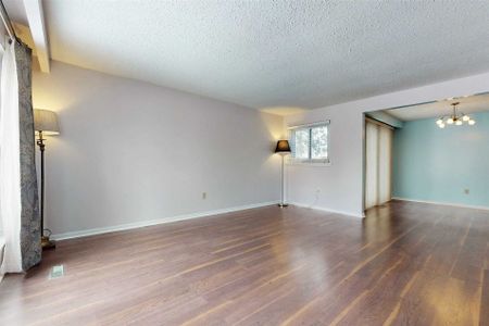 For Lease - 57 Ardgowan Crescent Unit# Main, Toronto, Ontario - Photo 3