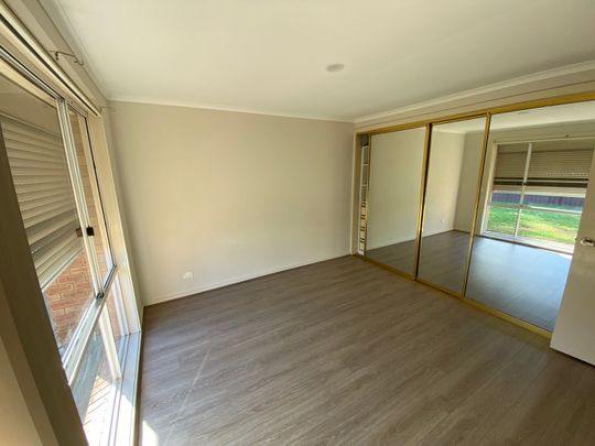 Just listed and ready for you to move in! - Photo 1