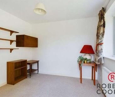 Eastfields, Eastcote, Middlesex, HA5 - Photo 2