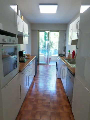 Location Appartement 4 pièces 100m² CANNES 06400 - Photo 5