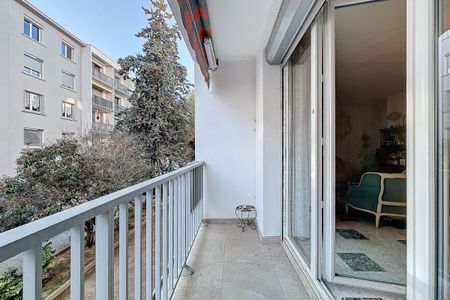 Superbe Appartement Faux F.4 à Sète dans une résidence fermée et sécurisée - Photo 2