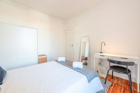 Escadinhas da Saúde, Lisbon, Lisbon 1100-584 - Photo 2