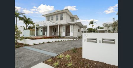 Private Hampton Duplex - Noosa River Location - Photo 3