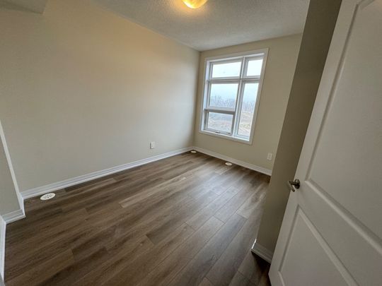 For Lease - 1577 Rose Way Unit# 416, Milton, Ontario - Photo 1