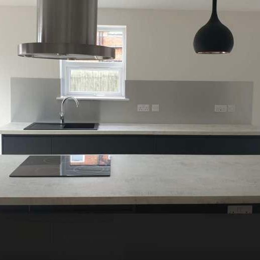 Stunning Bed Flat// Aug, LN2 - Photo 2