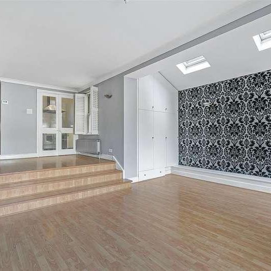 Stanton Court, Princes Avenue, Finchley Central, N3 - Photo 1