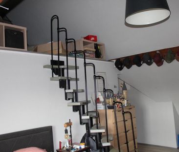 Dachgeschosswohnung mit Einbauküche im Zentrum von WerlE - Photo 2