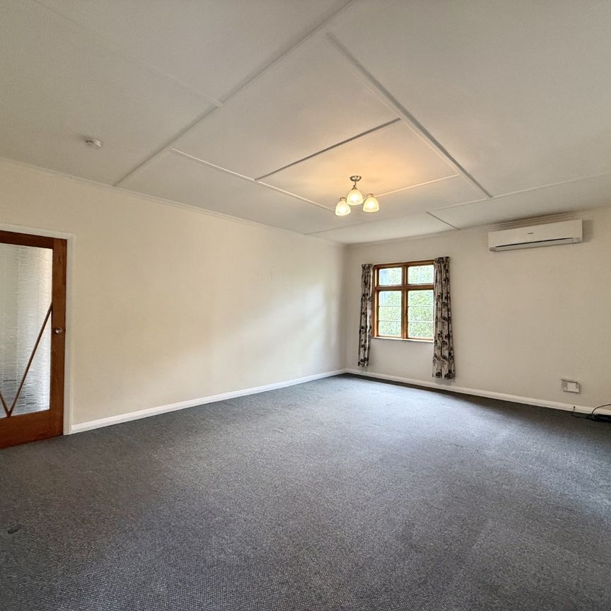 Stunning 4 Bedroom in Ebdentown - Photo 1