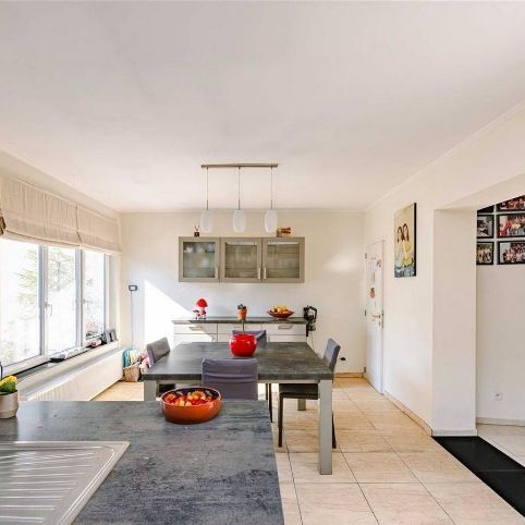 --- NIEUW --- Gezinswoning met garage en tuin in Merelbeke-Flora! - Foto 1