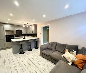 Kingfisher Walk, Ash, Aldershot, Surrey, GU12 - Photo 3