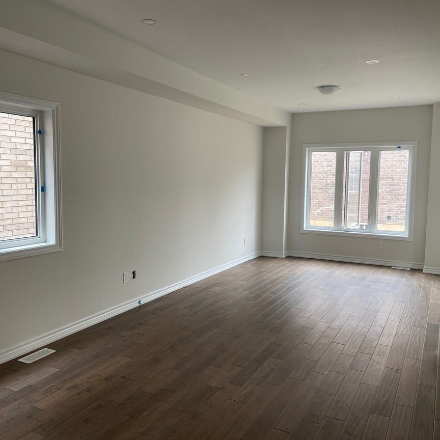 For Lease - 56 Bruton Street, Thorold, Ontario - Photo 1