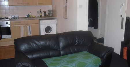 Flat 1, 57 Clarendon Road, LS2 9NZ, Leeds - Photo 2