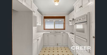 LAKE VIEW LIVING! - Photo 2