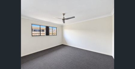 Modern, Spacious Family Home located in Pimpama - Photo 2