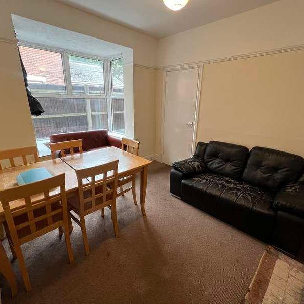 Gordon Avenue, SO14 - Photo 1