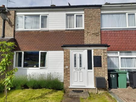 1 bedroom in a house share to rent - Photo 3