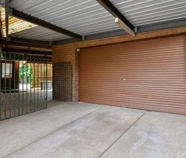 Renovated 4 bedroom family home - Photo 5