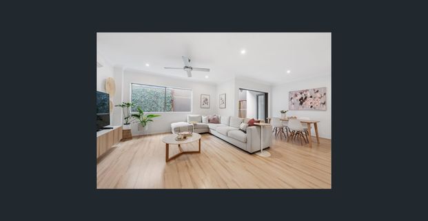 Stunning home in excellent location - Photo 1