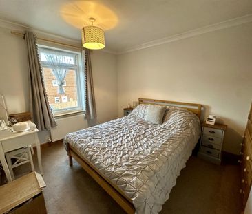 Chiltern Close, Melksham, SN12 - Photo 6