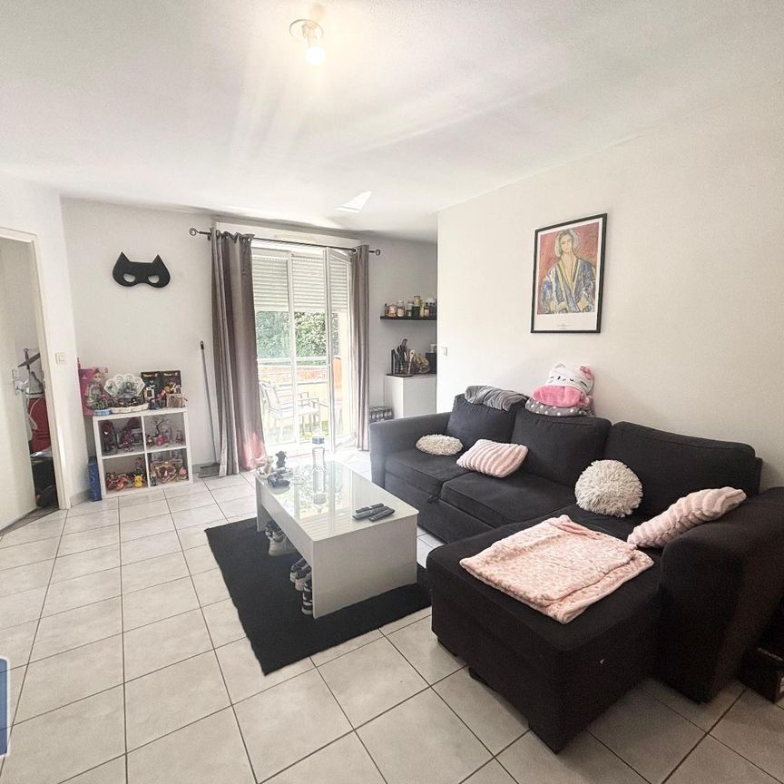 Location Appartement 3 pièces 53m² LE CATEAU CAMBRESIS 59360 - Photo 1