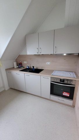 - Gemütliche 3-Zimmer-DG-Wohnung mit Einbauküche im Georgenberg- - Photo 3