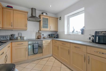 Cambridge Court, Loughborough Road, NG2 - Photo 5