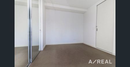 Location and lifestyle to desire - Resort style facilities! - Photo 3