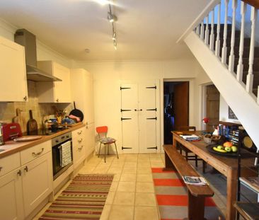 2 bedroom semi-detached house to rent - Photo 3