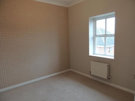 3 bedroom apartment to rent - Photo 3