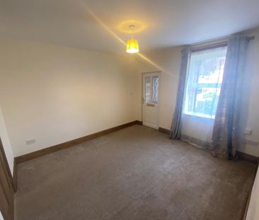 2 bedroom cottage to rent - Photo 2