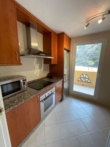 3 bedroom luxury Apartment for rent in Marbella Del Este, Andalusia - Photo 2