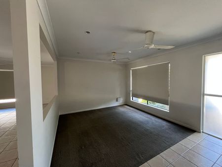 FULLY AIR CONDITIONED - Photo 3