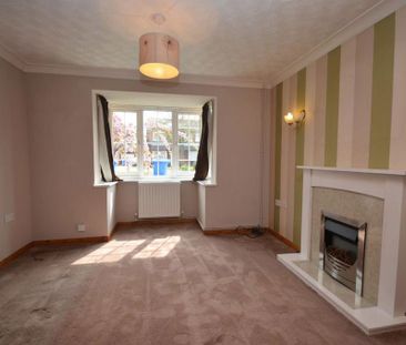 2 bedroom semi-detached house to rent - Photo 2