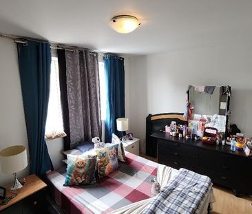 Grand 4 1/2 sur deux étage avec cour à Salaberry-de-Valleyfield 1215$ - Photo 2