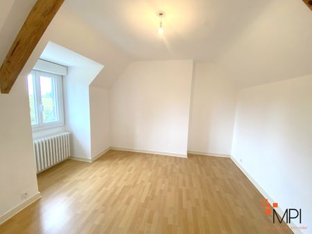 Location Maison 7 pièces 111m² - Photo 4