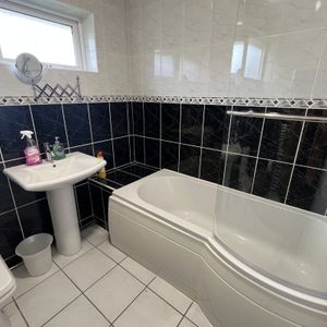 Kings Avenue, SKEGNESS - Photo 2