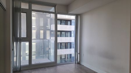 For Lease - 50 Wellesley Street Unit# 3710, Toronto, Ontario - Photo 3