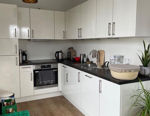 Sunny 2-Room Flat with Green View in Neukölln ☕️ - Photo 1