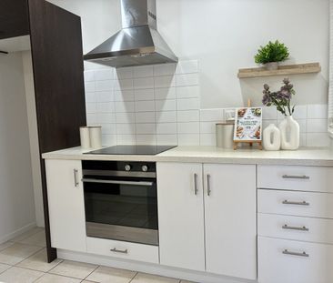 Charming Townhouse in Bayview - Photo 6