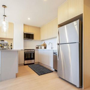 1 chambre - 1825 Ste Rose Street, Montréal - Photo 2