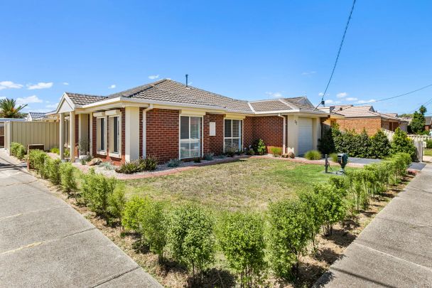 27 Spicer Boulevard, Altona Meadows. - Photo 1