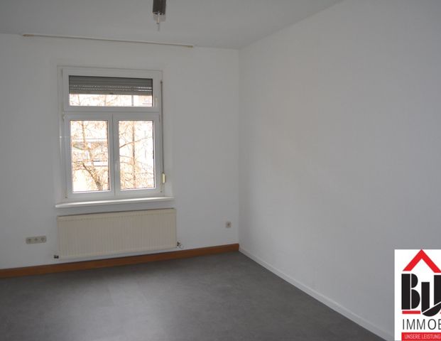 *Renoviert - 2 Zimmer - Bad mit Wanne und Fenster - Kücheneinrichtung möglich - frei* - Photo 1
