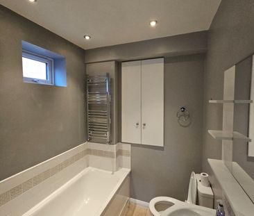 4 Bed End Terrace, Buckfast Road, SM4 - Photo 6