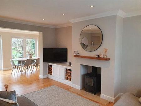 3 bedroom detached bungalow to rent - Photo 3