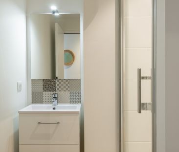 JULES VERNE Roommate 4 Bedrooms at Bordeaux - Merignac - Photo 3