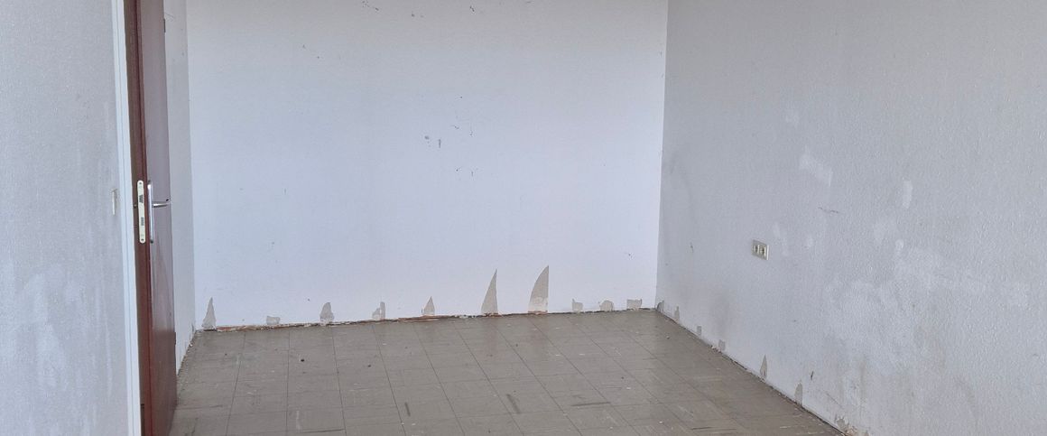 Helle 2-ZKB-Wohnung (nur mit vorhandenem Wohnberechtigungsschein) zu vermieten - Foto 1