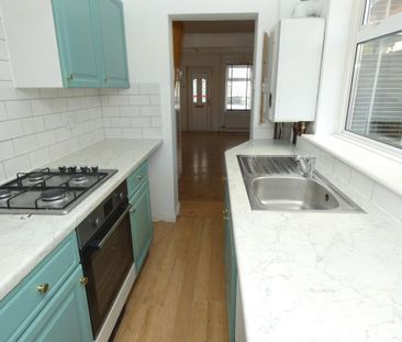 2 bedroom terraced house to rent - Photo 6