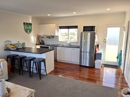6/18 Parr Terrace, Castor Bay - Photo 4